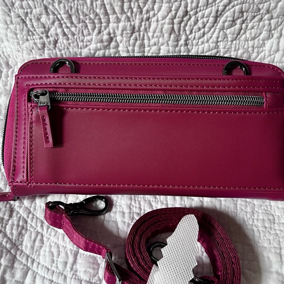 Lug Kickflip wallet - Picture 4 of 4